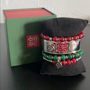 Rustic Cuff Christmas Set
